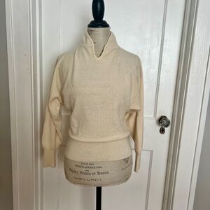 Elegant vintage Hedi Cream Women's Sweater